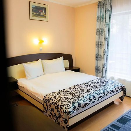 Casa Maia Hotel Busteni Luaran gambar