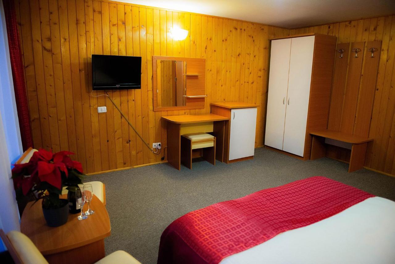 Casa Maia Hotel Busteni Luaran gambar