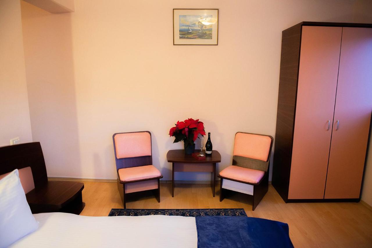 Casa Maia Hotel Busteni Luaran gambar