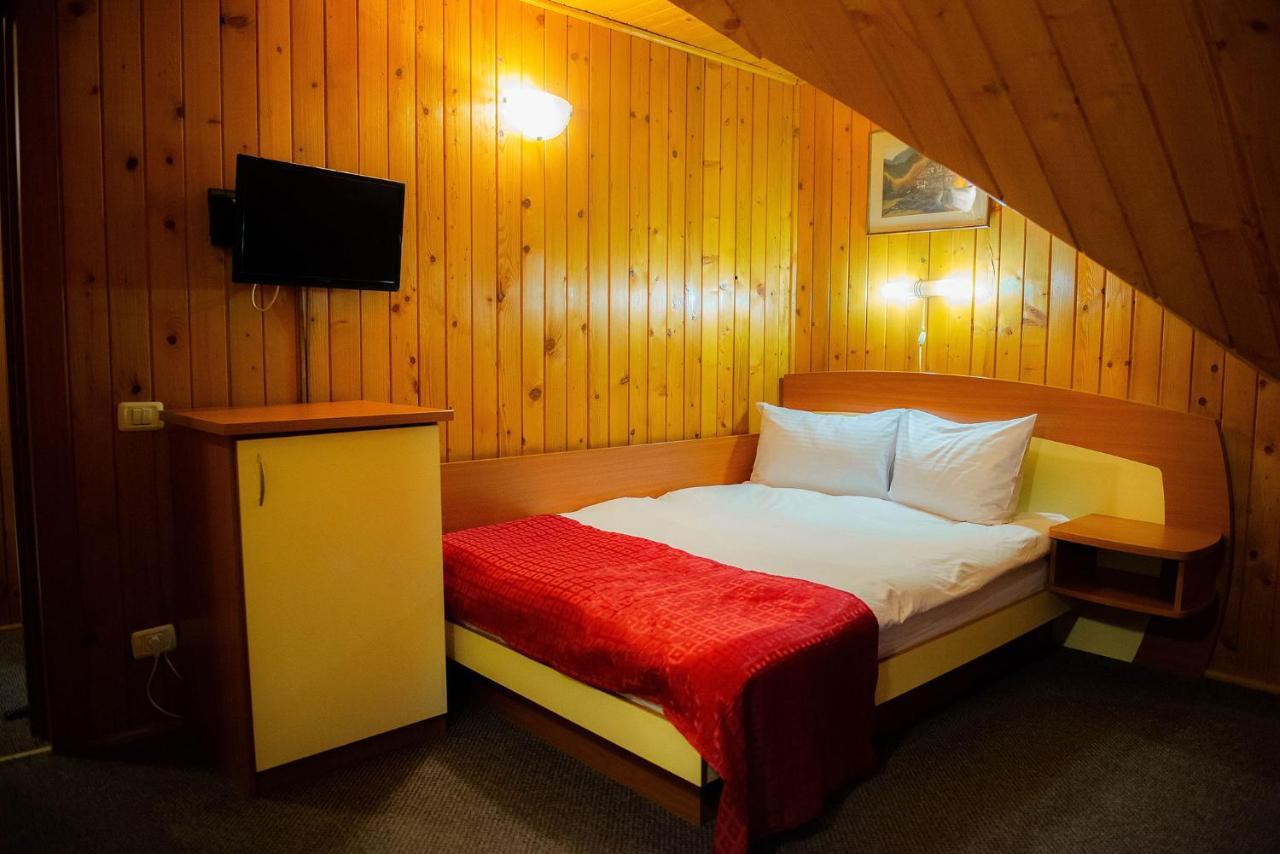 Casa Maia Hotel Busteni Luaran gambar