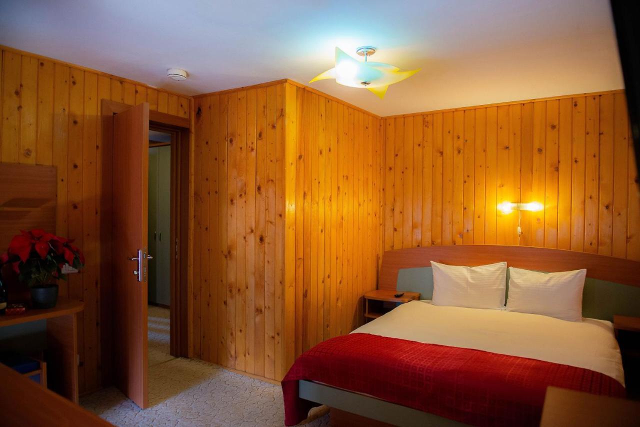 Casa Maia Hotel Busteni Luaran gambar