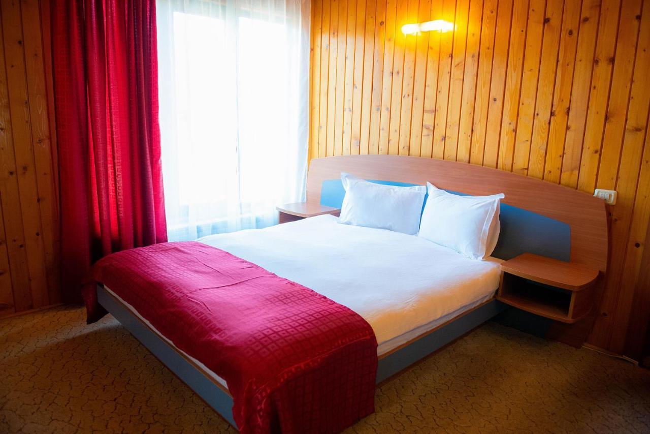 Casa Maia Hotel Busteni Luaran gambar
